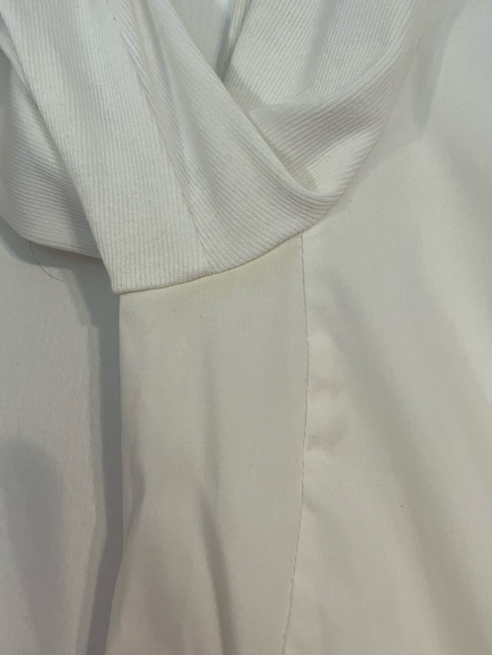 Brunello Cucinelli Off-White Tailored Drawstring Jacket with Contrast LeatherTie - Picture 8 of 15